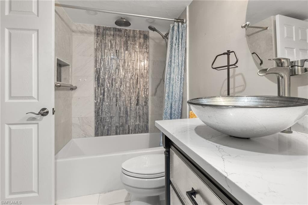 2121 San Marco Rd 6-101, Marco Island, FL 34145-17