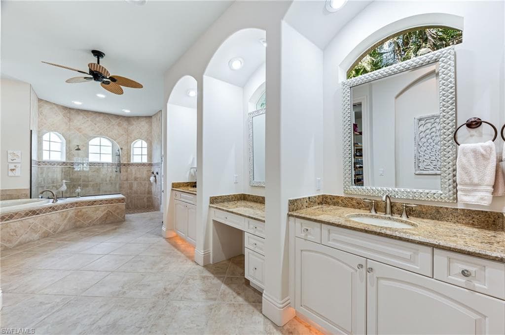 7610 Palmer Ct, Naples, FL 34113-22