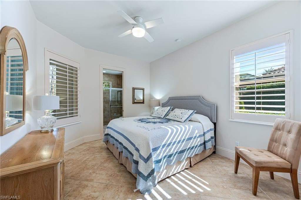 7610 Palmer Ct, Naples, FL 34113-25