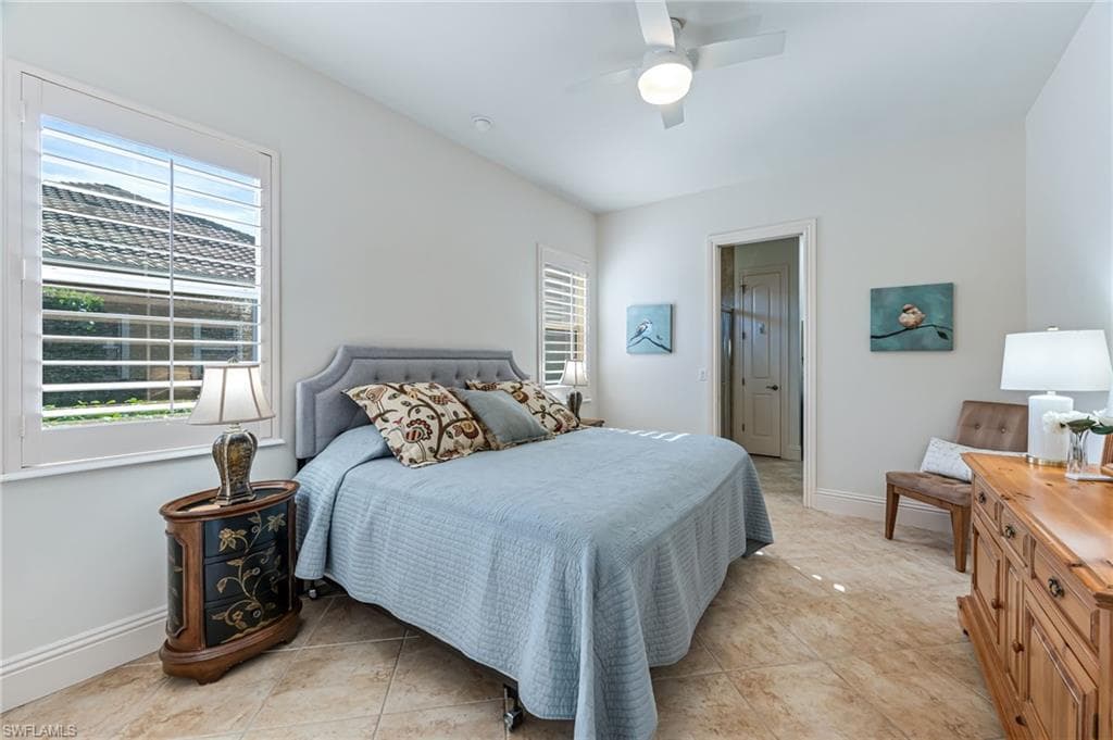 7610 Palmer Ct, Naples, FL 34113-27