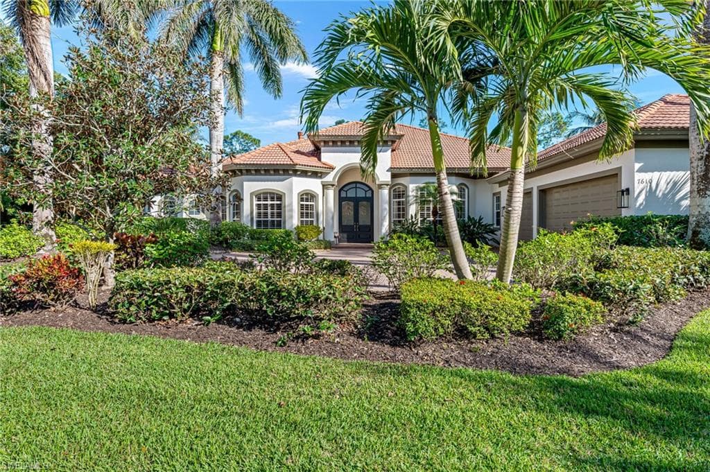 7610 Palmer Ct, Naples, FL 34113-37