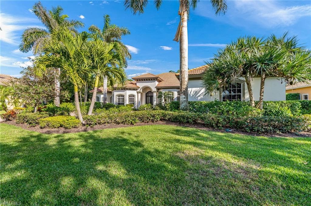 7610 Palmer Ct, Naples, FL 34113-3