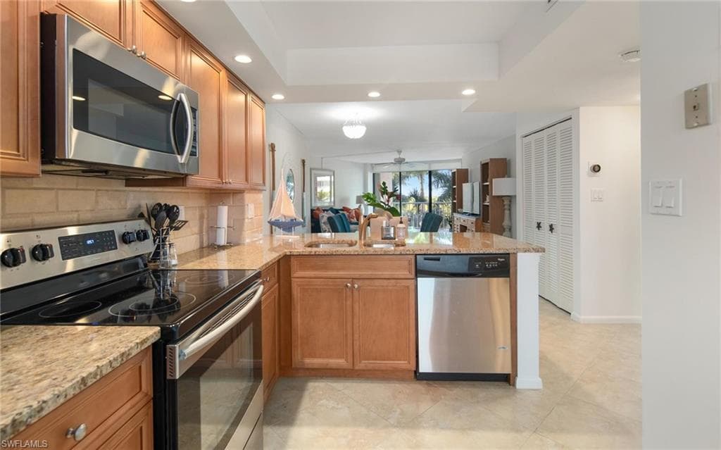 380 Seaview Ct 301, Marco Island, FL 34145-9