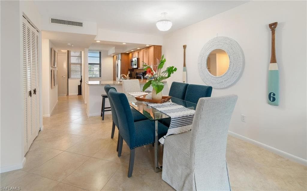 380 Seaview Ct 301, Marco Island, FL 34145-15