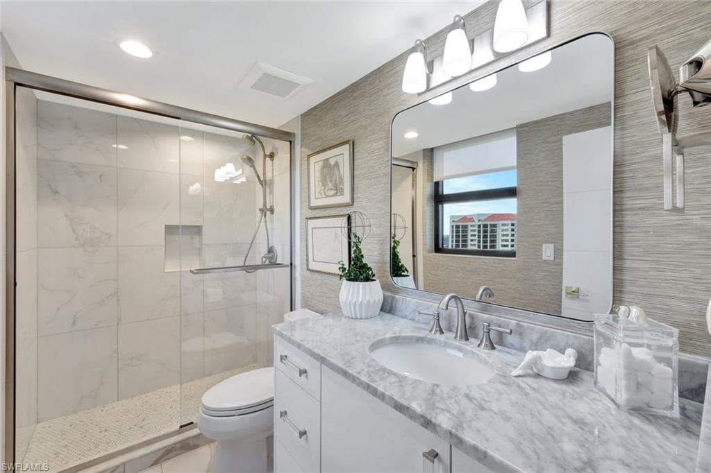 6001 Pelican Bay Blvd 1405, Naples, FL 34108-27