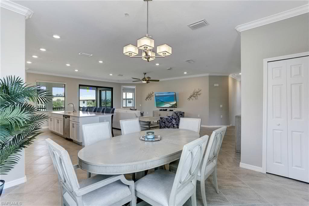 2353 Anguilla Dr 201, Naples, FL 34120-9