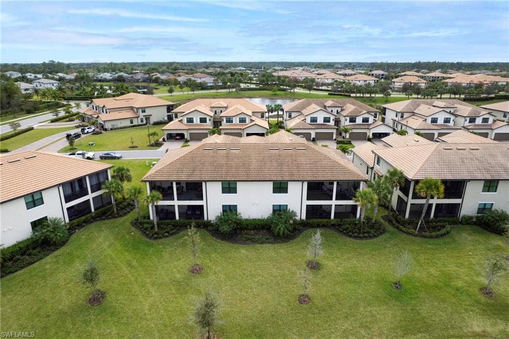 2353 Anguilla Dr 201, Naples, FL 34120-17