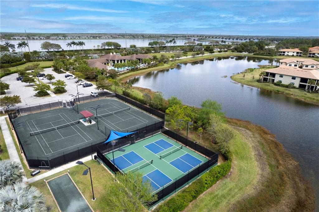 2353 Anguilla Dr 201, Naples, FL 34120-24