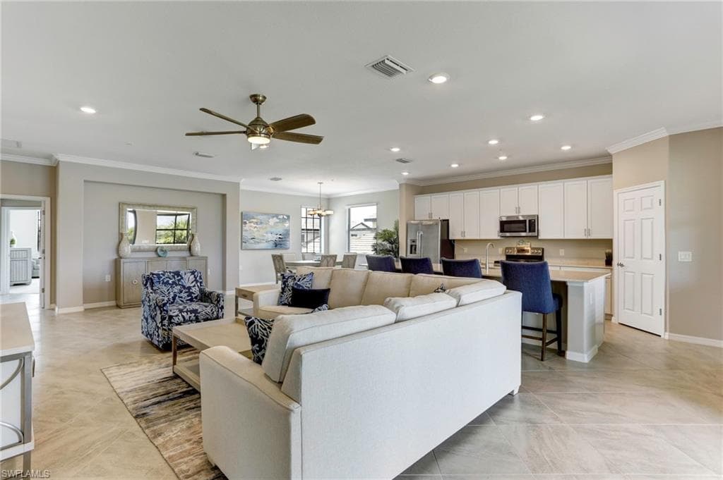 2353 Anguilla Dr 201, Naples, FL 34120-27