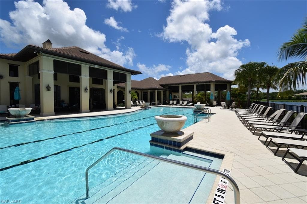 2353 Anguilla Dr 201, Naples, FL 34120-51