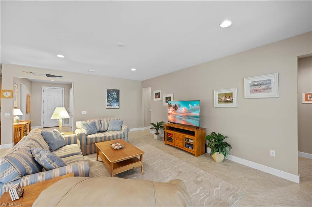 7045 Live Oak Dr, Naples, FL 34114-11