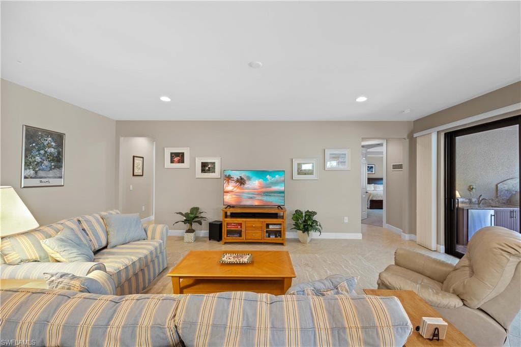 7045 Live Oak Dr, Naples, FL 34114-13
