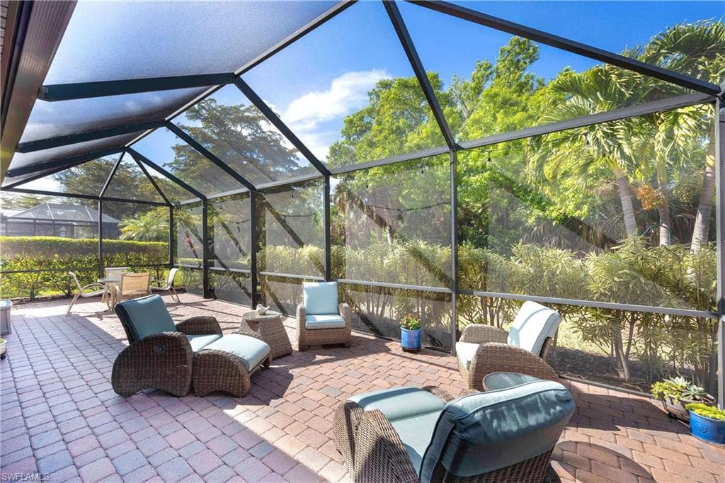 7045 Live Oak Dr, Naples, FL 34114-27