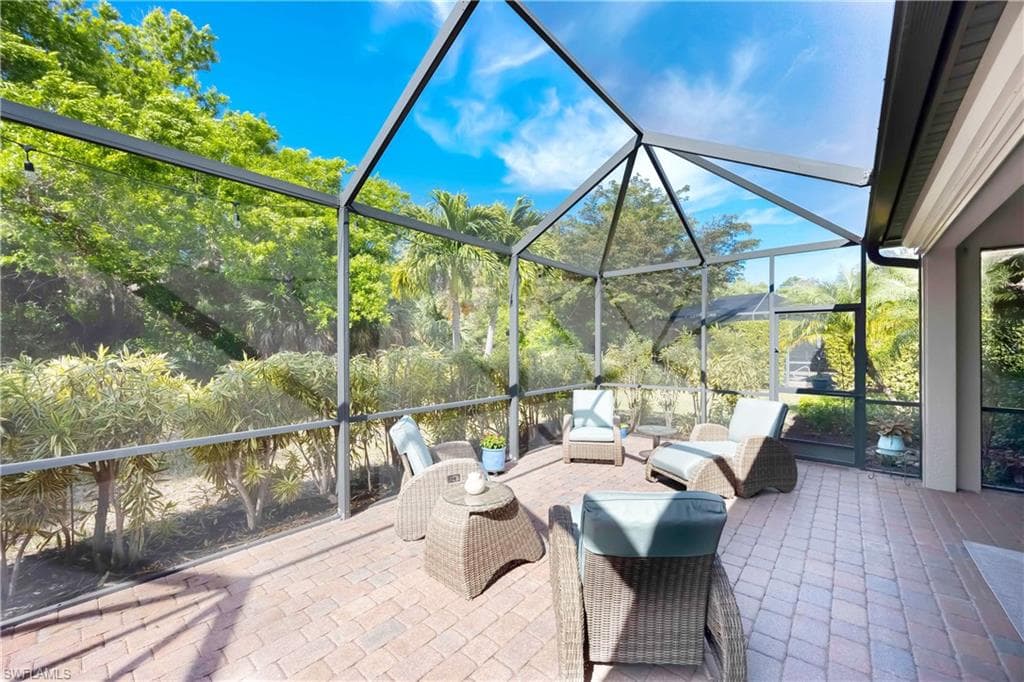 7045 Live Oak Dr, Naples, FL 34114-28