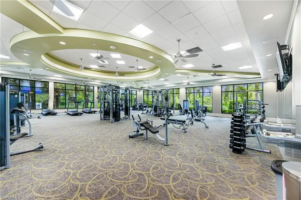 7045 Live Oak Dr, Naples, FL 34114-39