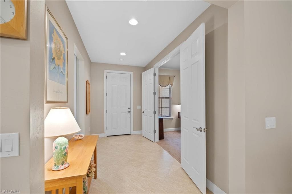 7045 Live Oak Dr, Naples, FL 34114-4