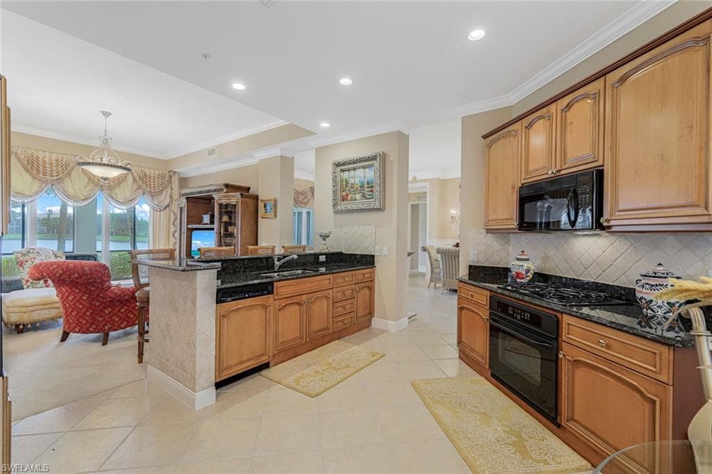 9255 Museo Cir 6-103, Naples, FL 34114-10
