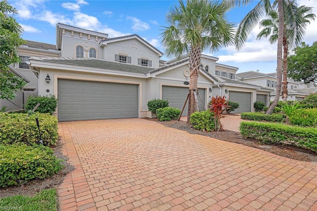 9255 Museo Cir 6-103, Naples, FL 34114-1