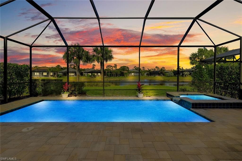 9729 Everglades Dr, Naples, FL 34120-1