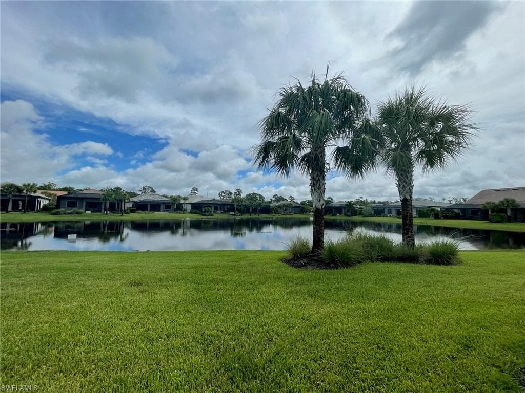 9729 Everglades Dr, Naples, FL 34120-26