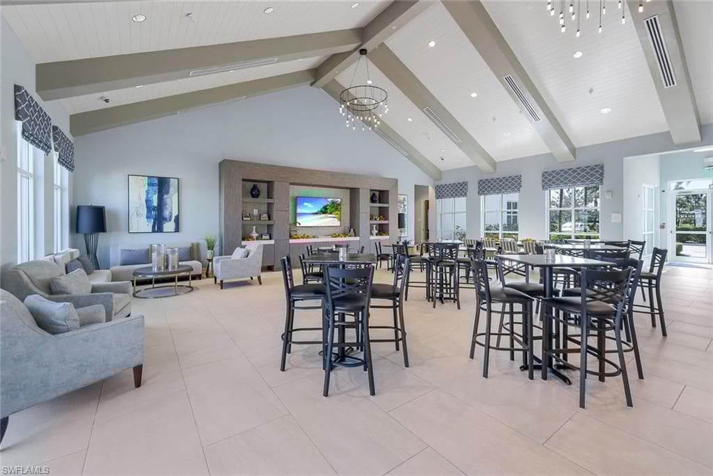 9729 Everglades Dr, Naples, FL 34120-36