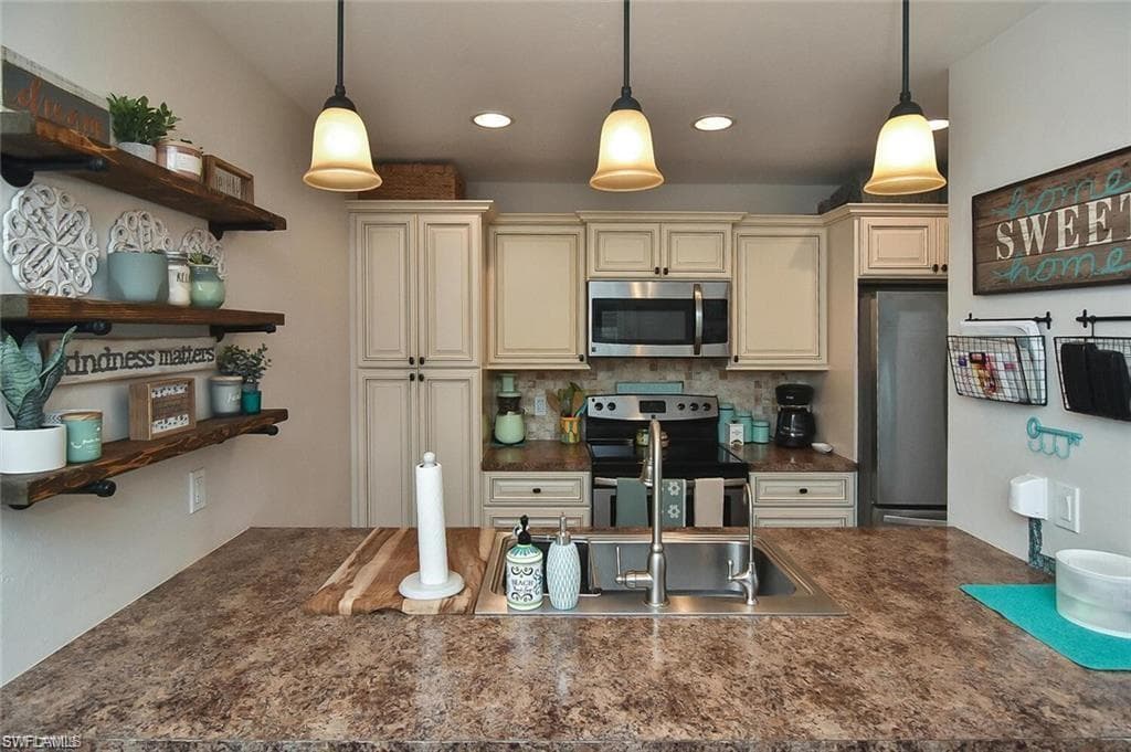 13134 Feather Sound Dr 409, Fort Myers, FL 33919-10