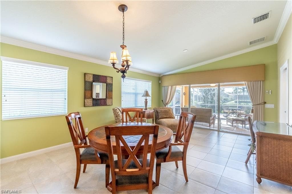 8376 Borboni Ct, Naples, FL 34114-10