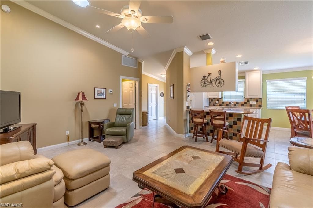 8376 Borboni Ct, Naples, FL 34114-12