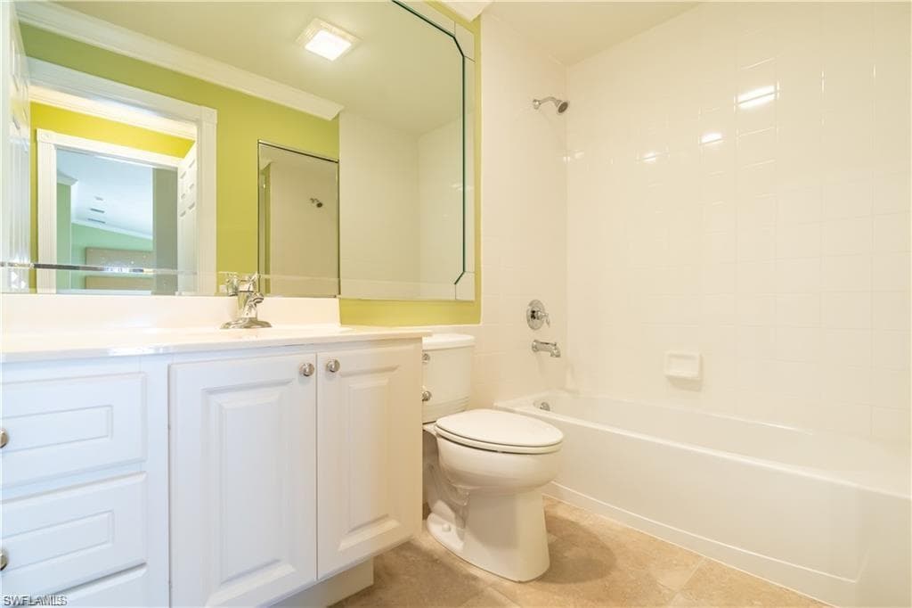 8376 Borboni Ct, Naples, FL 34114-16