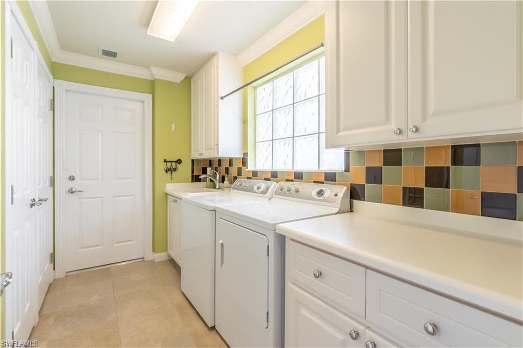 8376 Borboni Ct, Naples, FL 34114-18