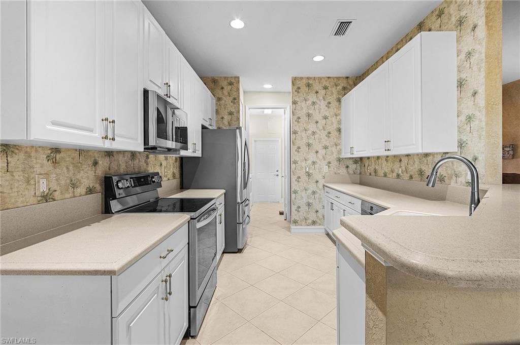 14489 Sterling Oaks Dr, Naples, FL 34110-12