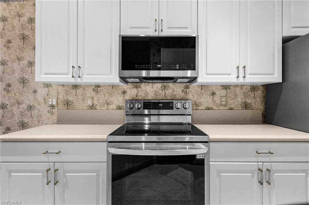 14489 Sterling Oaks Dr, Naples, FL 34110-13