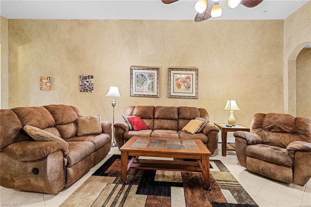 14489 Sterling Oaks Dr, Naples, FL 34110-14