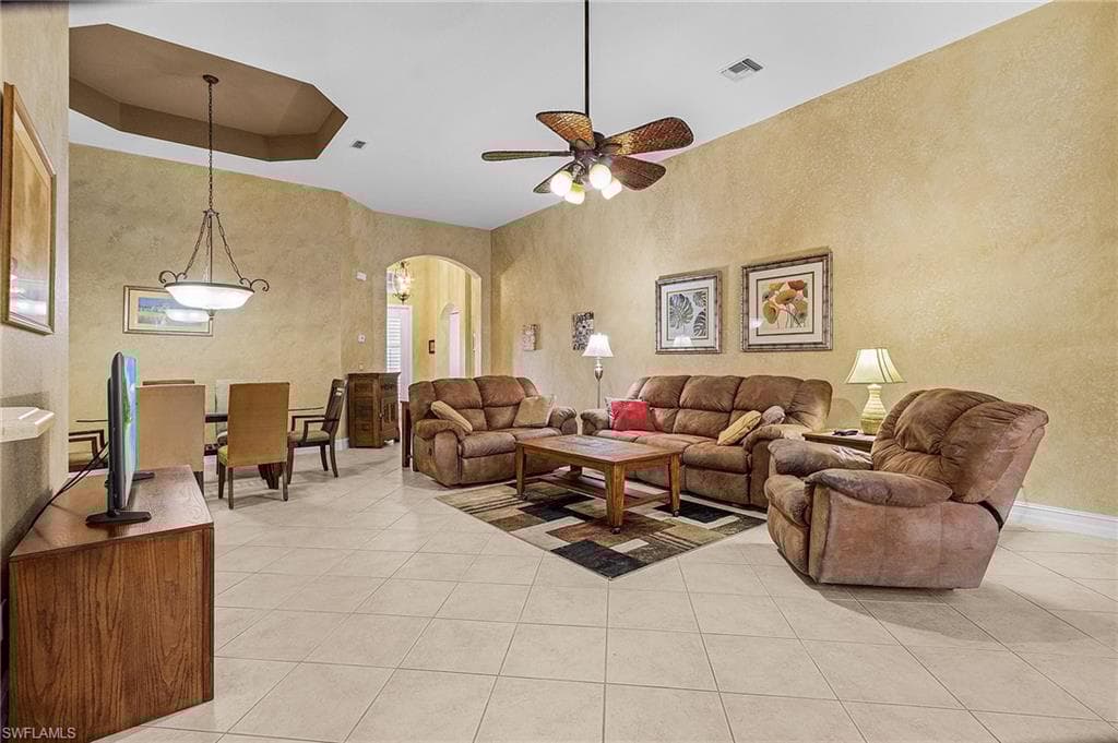 14489 Sterling Oaks Dr, Naples, FL 34110-4