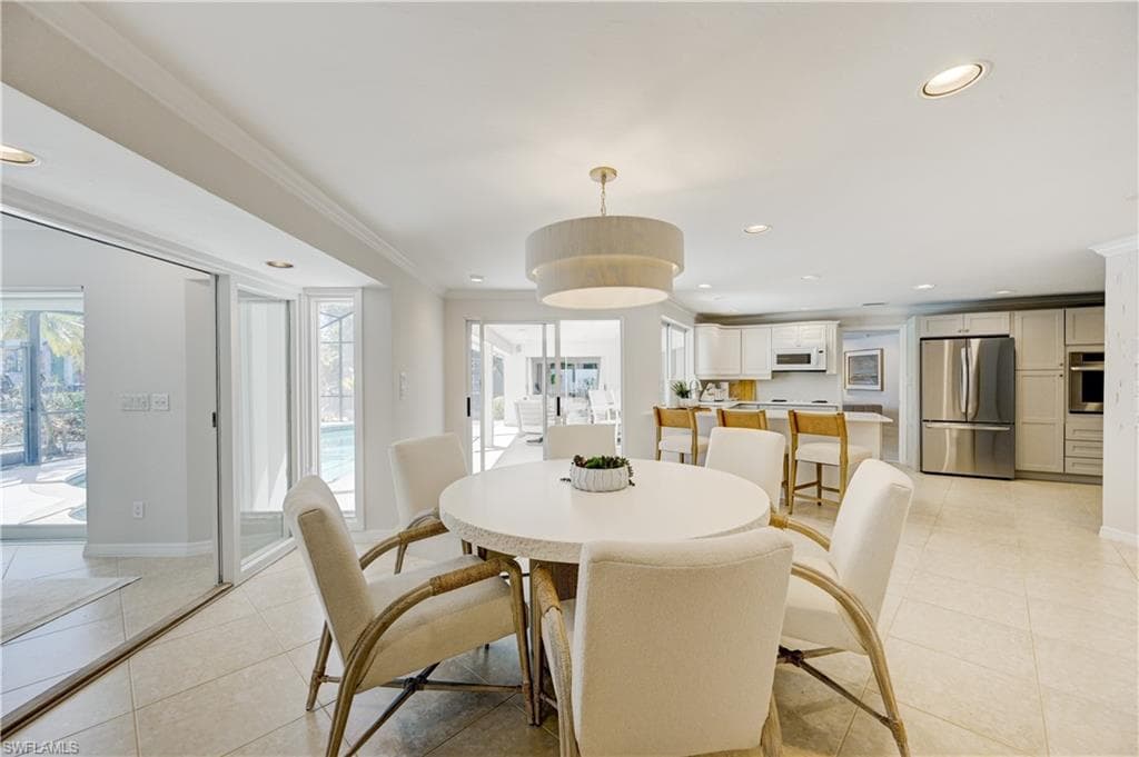 660 14th Ave S, Naples, FL 34102-12