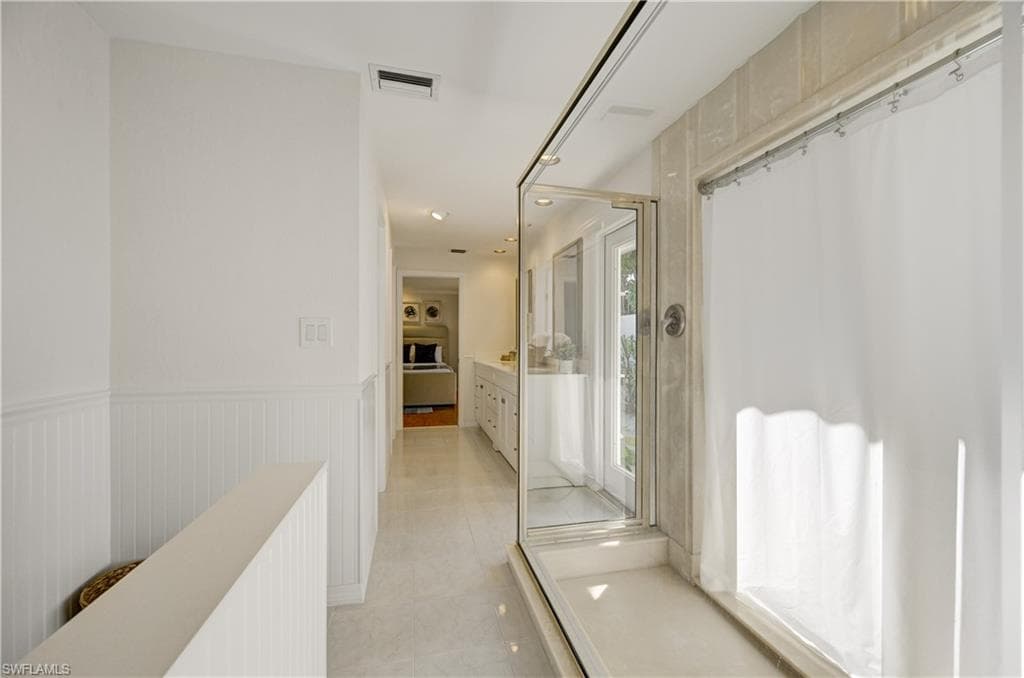 660 14th Ave S, Naples, FL 34102-30