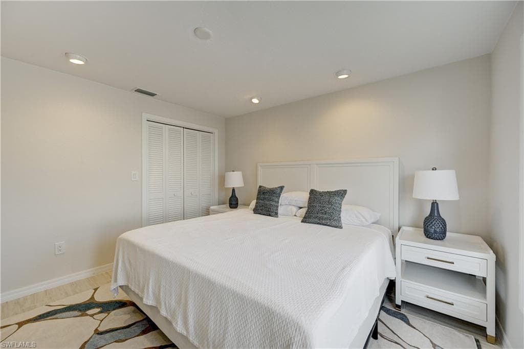 660 14th Ave S, Naples, FL 34102-31
