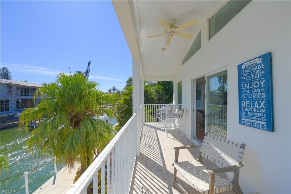 660 14th Ave S, Naples, FL 34102-37