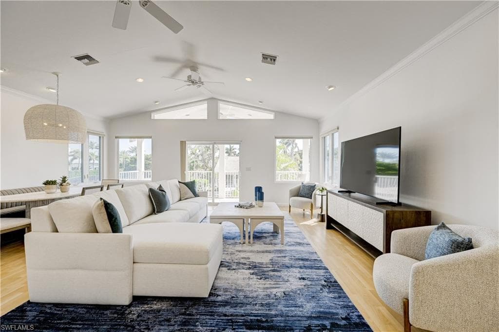 660 14th Ave S, Naples, FL 34102-39