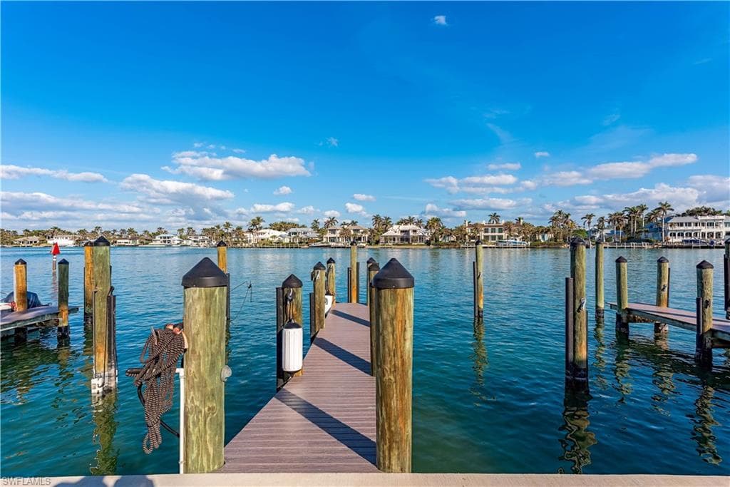 2500 Gulf Shore Blvd N S-4, Naples, FL 34103-2