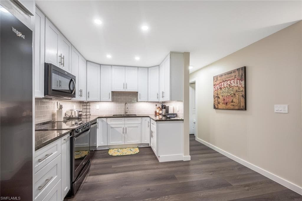 186 Harrison Rd H2, Naples, FL 34112-11