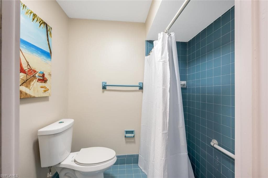 186 Harrison Rd H2, Naples, FL 34112-17