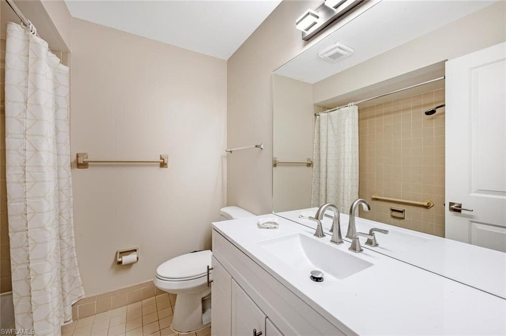 186 Harrison Rd H2, Naples, FL 34112-20