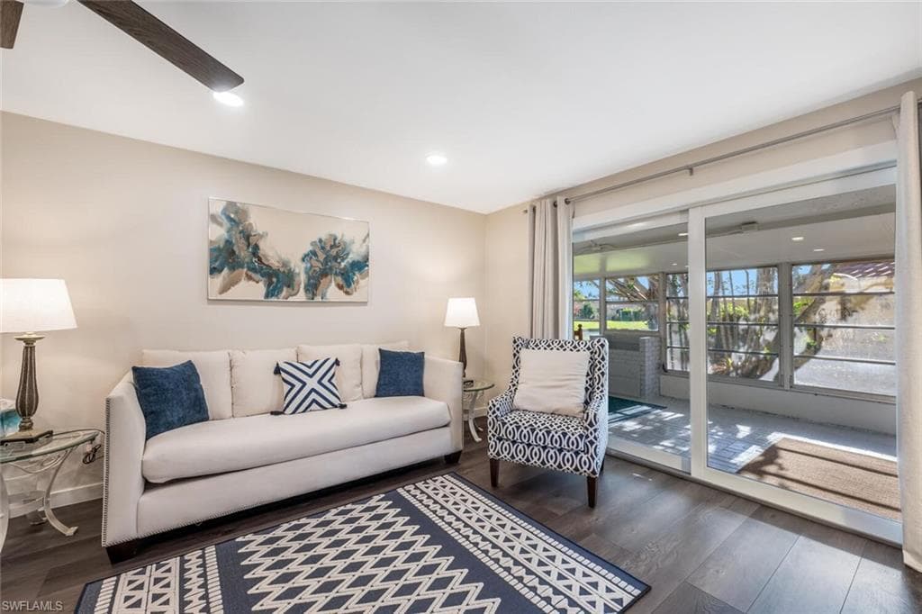 186 Harrison Rd H2, Naples, FL 34112-5