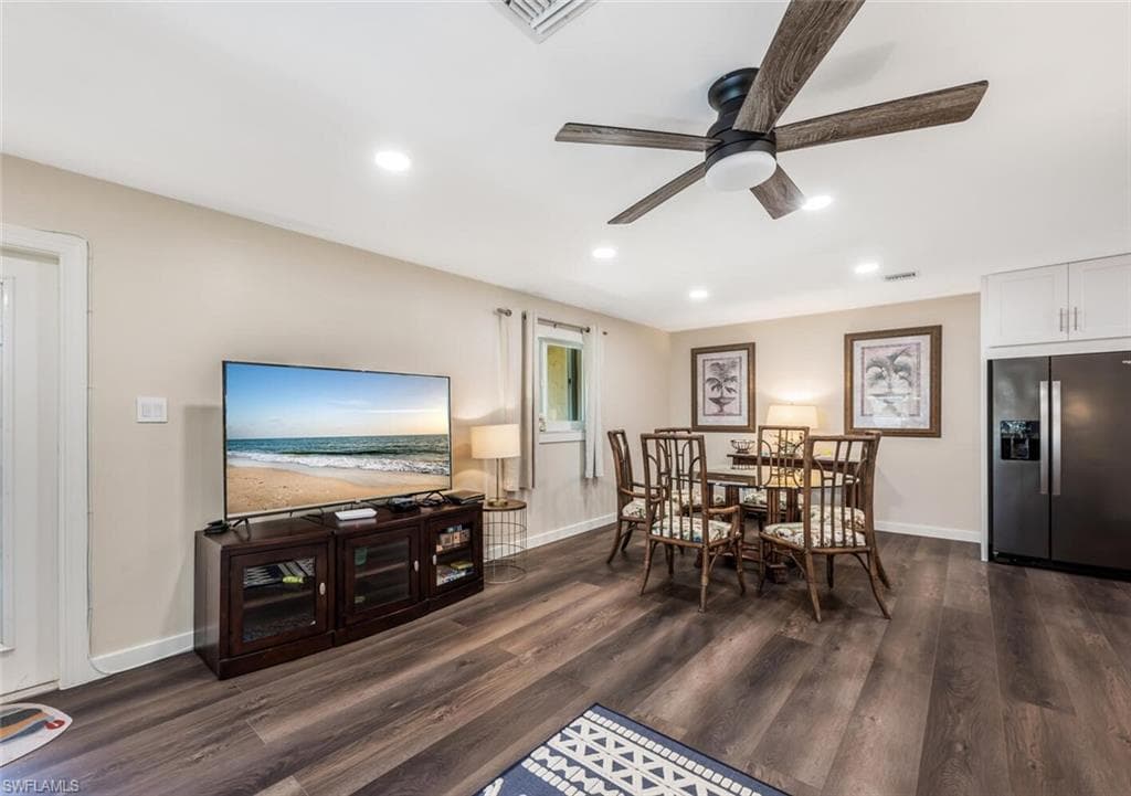 186 Harrison Rd H2, Naples, FL 34112-7