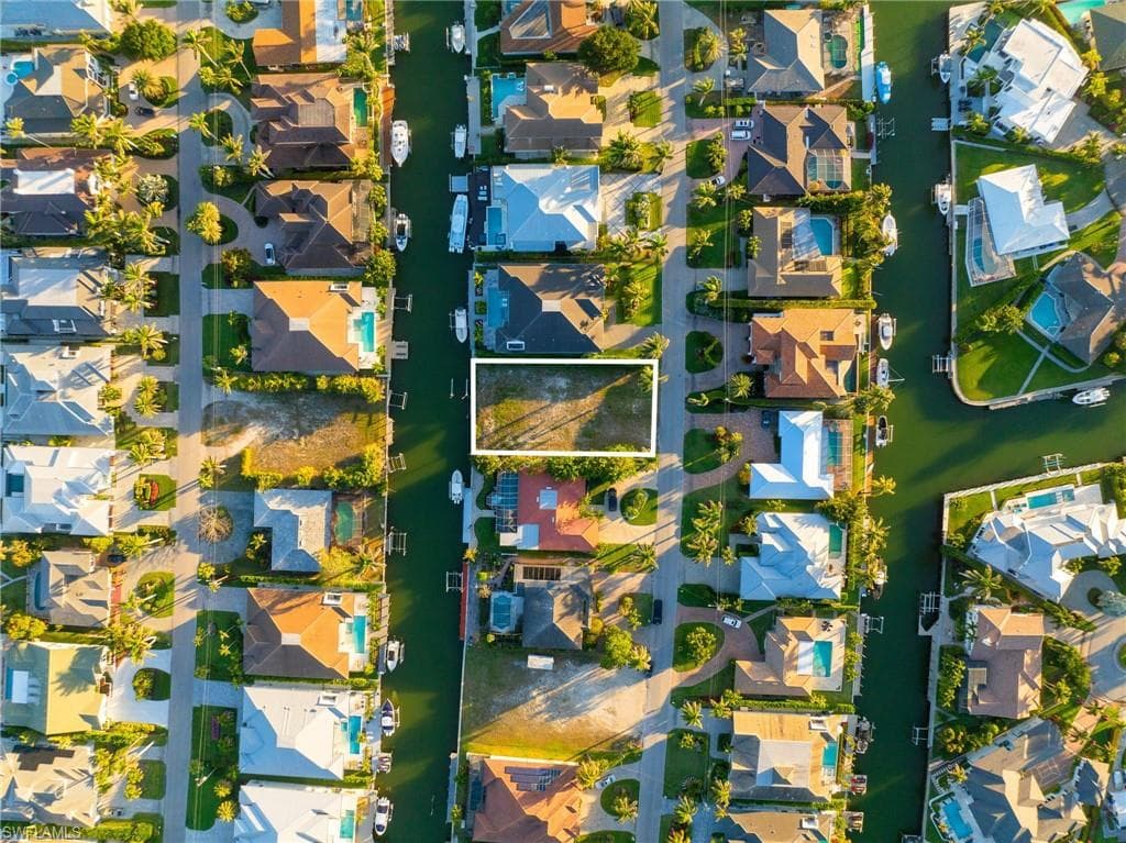 2165 Tarpon Rd, Naples, FL 34102-13