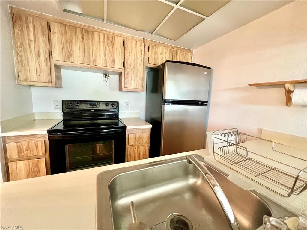 4293 27th Ct SW 203, Naples, FL 34116-15