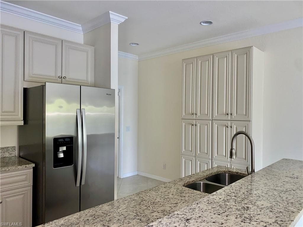 1051 Winding Pines Cir 206, Cape Coral, FL 33909-4