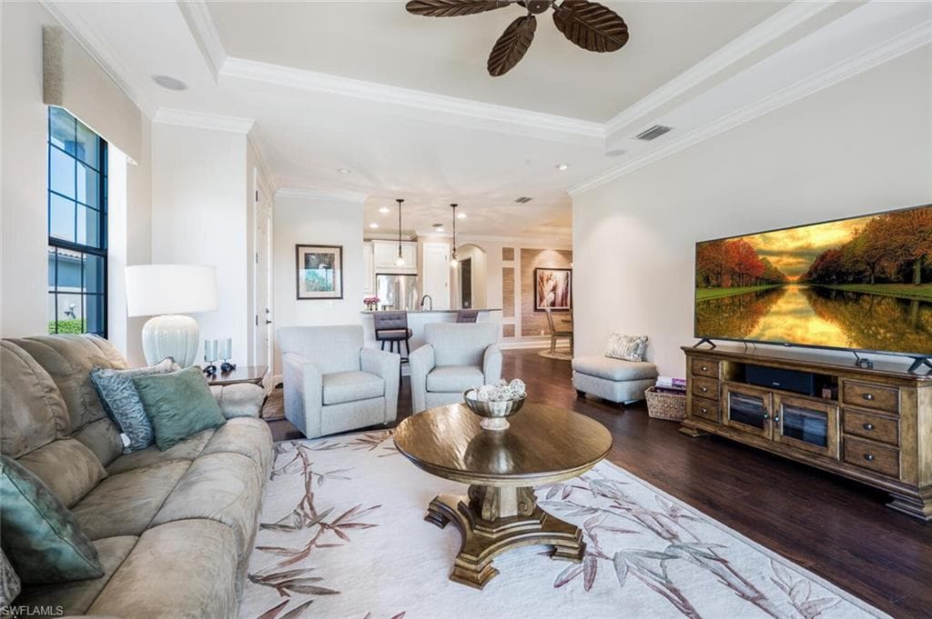 8446 Volaro Way, Naples, FL 34114-9