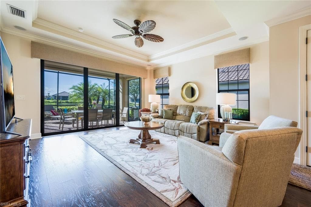 8446 Volaro Way, Naples, FL 34114-6